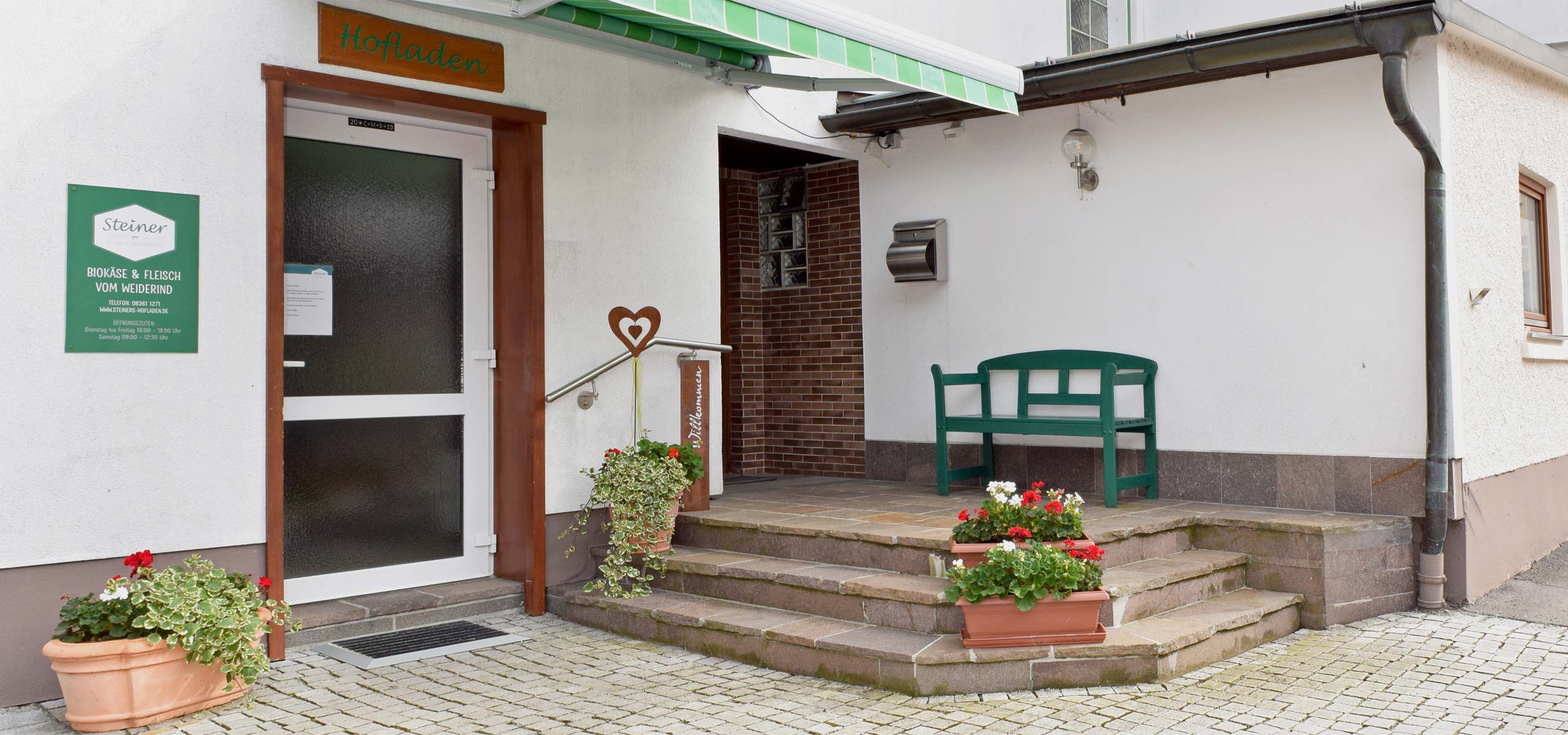 Eingang Steiners Hofladen in Nesselwang